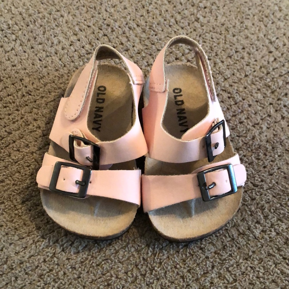 Infant girls pink Birkenstock’s